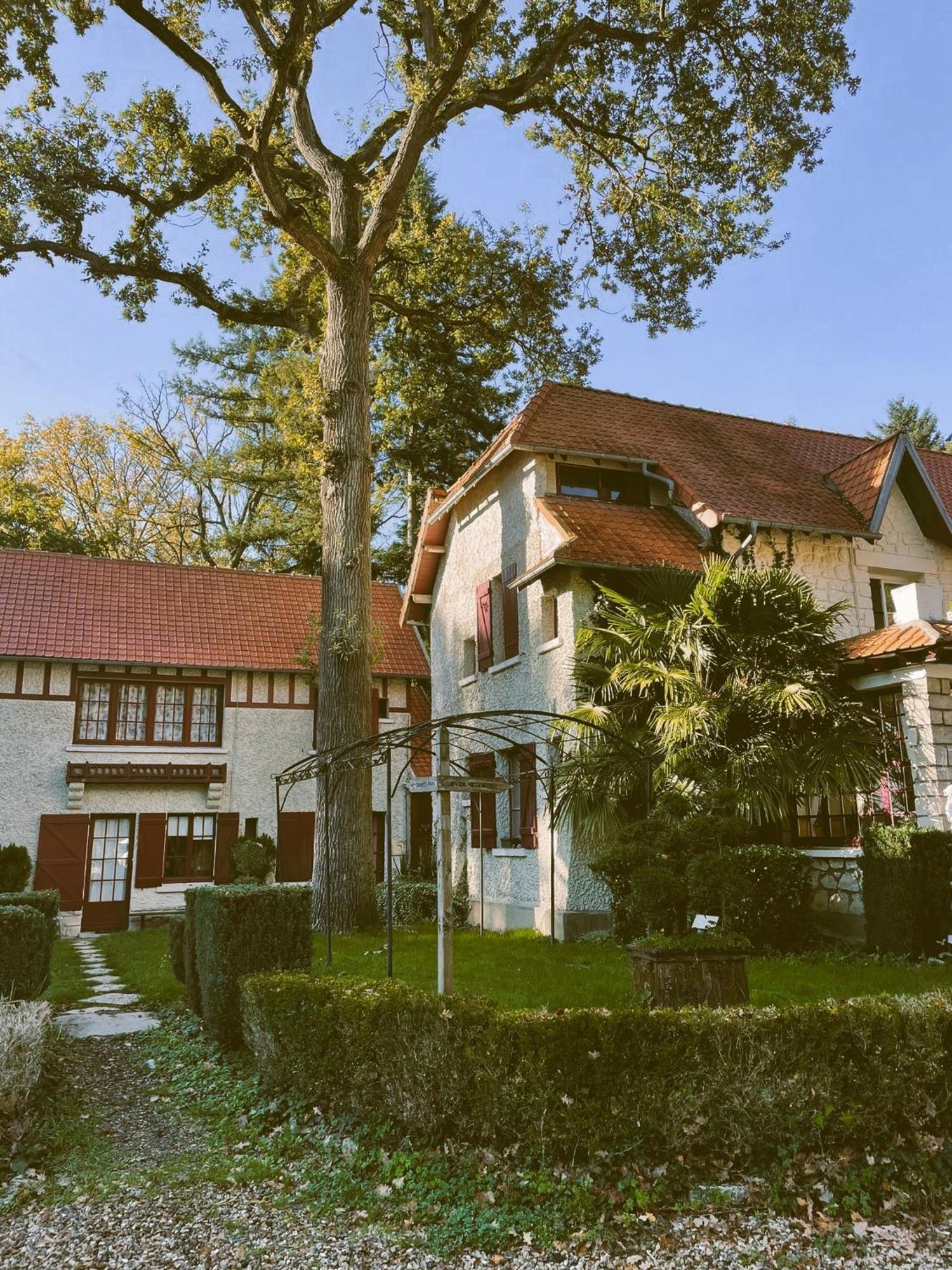 Lamorlaye Hostellerie Du Lys מראה חיצוני תמונה
