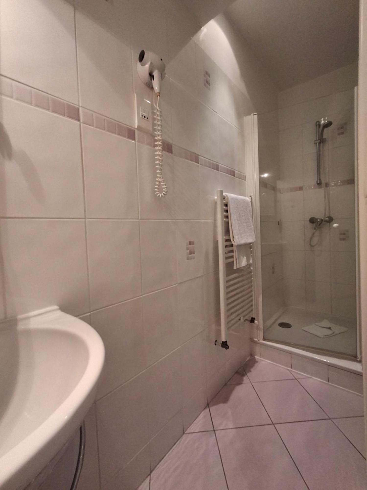 Lamorlaye Hostellerie Du Lys מראה חיצוני תמונה