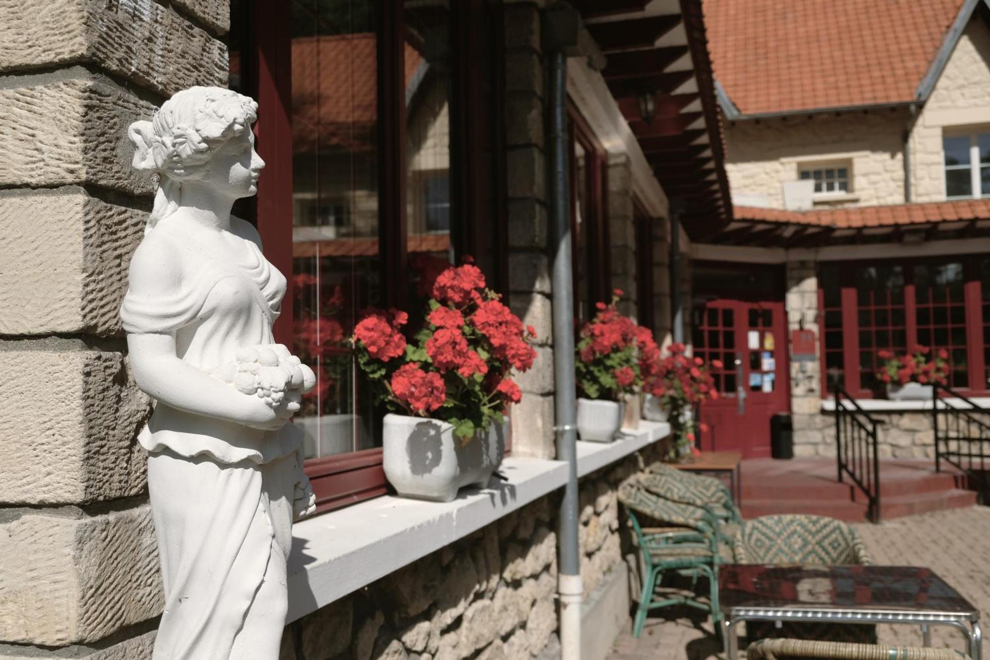 Lamorlaye Hostellerie Du Lys מראה חיצוני תמונה