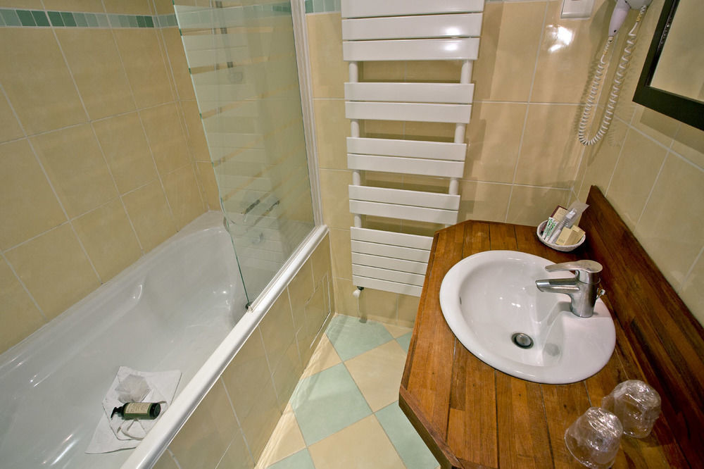 Lamorlaye Hostellerie Du Lys מראה חיצוני תמונה