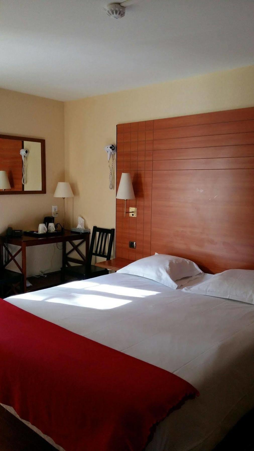 Lamorlaye Hostellerie Du Lys מראה חיצוני תמונה